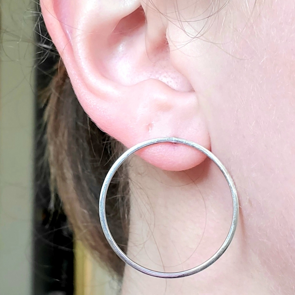 3 cm silver hoop earrings